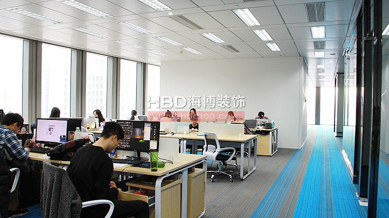 廣告公司辦公室,辦公室裝修設(shè)計,廣州東塔辦公室,創(chuàng)意辦公空間.jpg