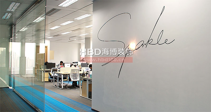 廣告公司辦公室,辦公室裝修設(shè)計,廣州東塔辦公室,創(chuàng)意辦公空間.jpg