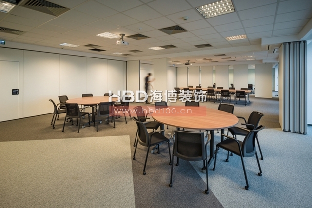 時尚辦公室設(shè)計,廣州裝修設(shè)計公司,時尚辦公室裝修,海博裝飾.jpg