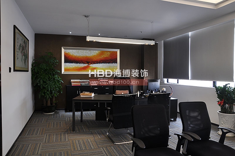 充滿質(zhì)感辦公室裝修設計.jpg